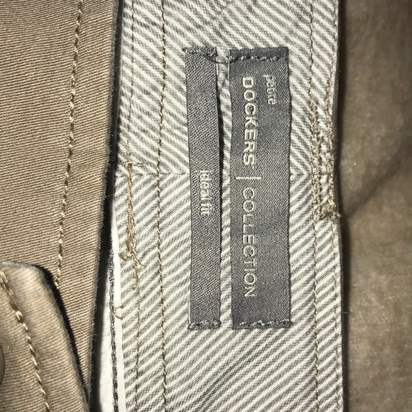 Woman’s size 16 petite Khakis pants BRAND NEW - Picture 1 of 5